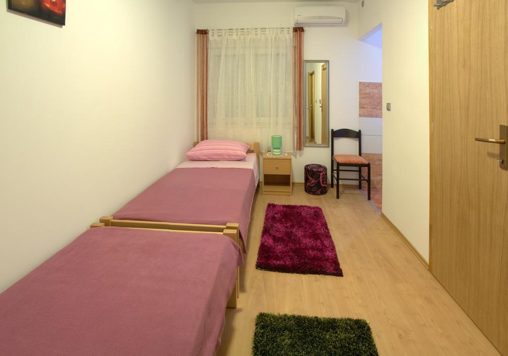 Apartments City Walls Zadar Quarto foto